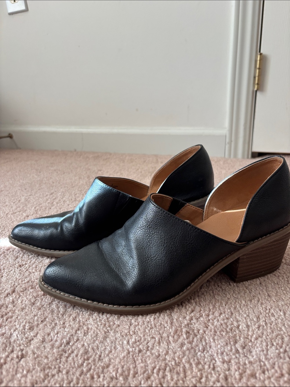 Universal Thread Black D'Orsay Low Block Heel Booties